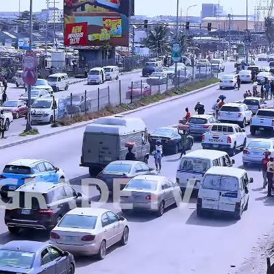 Qua đường, chọn tiện lợi hay chọn nguy hiểm!?