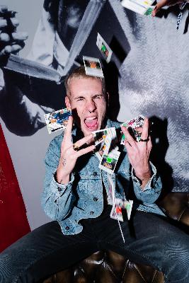 8: AKO MI PRASKLI NERVY - The Other Side Of Explo