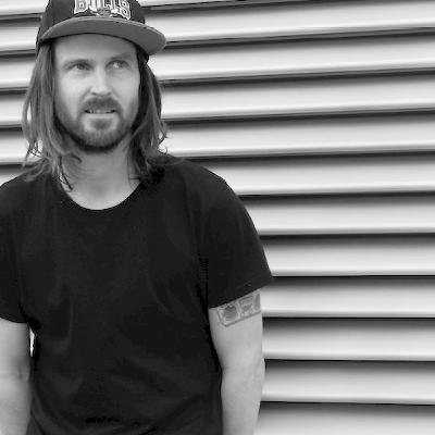 Episode #08 - Huw Joseph - Radio Presenter, DJ, Comedian, MC, Entertainer