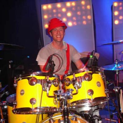 Episode 131 - Artist Feature - Josh Freese Episode 131 - Artist Feature - Josh Freese