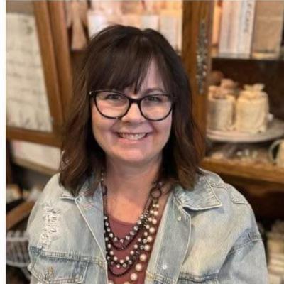 S6E4 The Curated Cottage Co