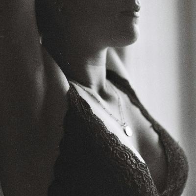 Para mi corazón, un poema de veinte poemas de amor de Pablo Neruda. Poesías de amor recitadas de Pablo Neruda Para mi corazón, un poema de veinte poemas de amor de Pablo Neruda. Poesías de amor recitadas de Pablo Neruda