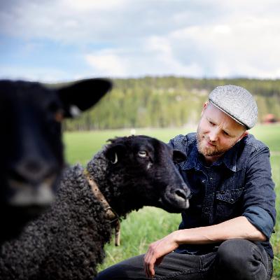 David Jonstad om flytten till landet och om att leva ett mer jordat liv