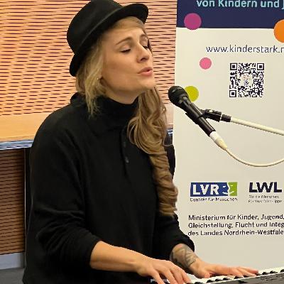Liedermacherin Laura Braun: "Egal wer kommt"