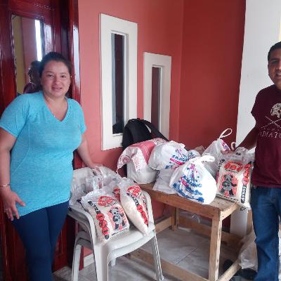 Mira la ayuda que nos llegó Mira la ayuda que nos llegó