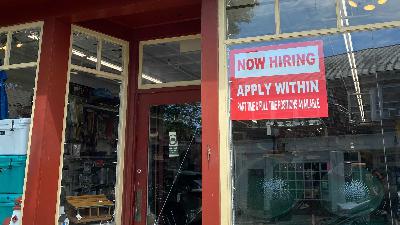 As Vacationers Return In Full Force, Cape Cod Faces Seasonal Worker Shortage