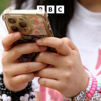 Australia bans social media for under-16s Australia bans social media for under-16s