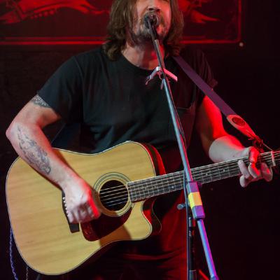 Donnie vie alone is enuff  P3