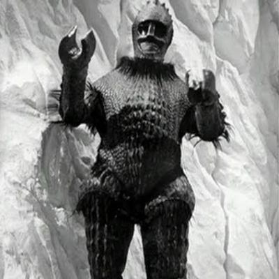 Podcastica Episode 347: The Ice Warriors OR No, John, That's a Real Bear Podcastica Episode 347: The Ice Warriors OR No, John, That's a Real Bear