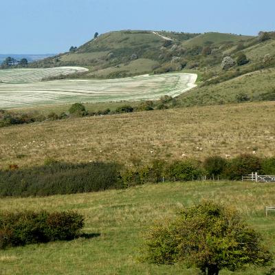Radio Walks - Ivinghoe Beacon with Dennis Furnell