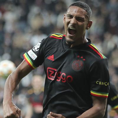 Ajax vs Besiktas November 24 2021 Match Report