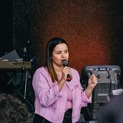 Nem por força, nem por poder. Mas pelo Espírito - Vivian Gaia