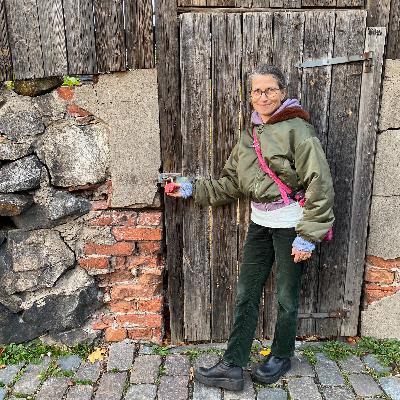 4 Vad finns bakom planket? Hella Nathorst-Böös om häxor, läkeörter och mycket mer 4 Vad finns bakom planket? Hella Nathorst-Böös om häxor, läkeörter och mycket mer