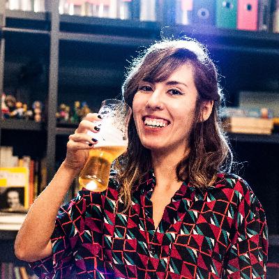 Aline T.K.M: "Eu queria ser uma romancista" Aline T.K.M: "Eu queria ser uma romancista"