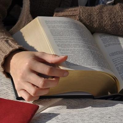 Как правильно читать книги? Как правильно читать книги?