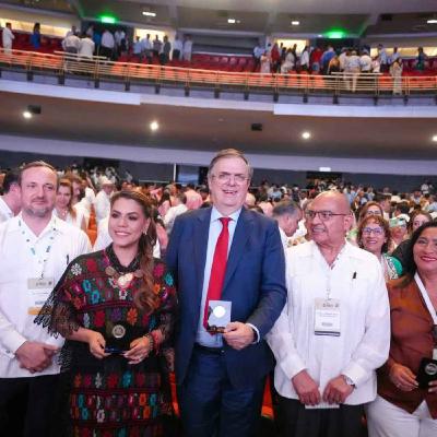 “Fuerte y claro”: 4t va por exploración minera a gran escala; Ebrard y Flor de María Harp anuncian avanzada de empresas “Fuerte y claro”: 4t va por exploración minera a gran escala; Ebrard y Flor de María Harp anuncian avanzada de empresas