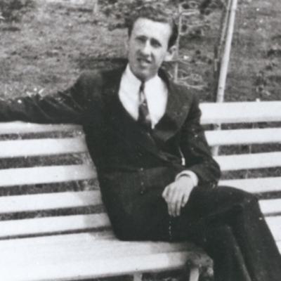 Eskiyi Temelden Sarsan Şair Orhan Veli