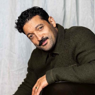 Rennie Miro en mångsysslare