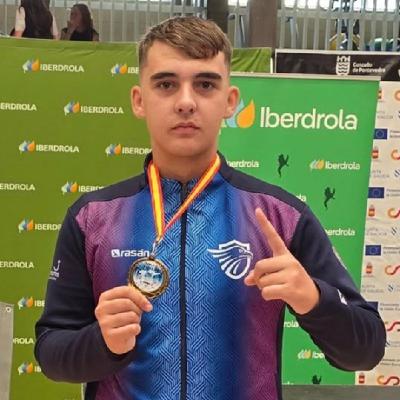 Champions llargues, karate i futbol a l'escola - 1 d'octubre de 2025
