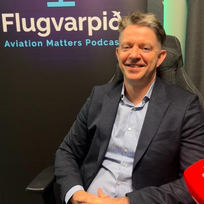 #143 – Margt jákvætt í rekstri Icelandair þrátt fyrir tap uppá 1,2 milljarða eftir skatta í fyrra. Umhverfisskattar og gjöld um 5 milljarðar hjá Icelandair 2025. Töf er á afhendingu hjá Airbus og lausir kjarasamningar skapa óvissu. Bogi Nils Bogason