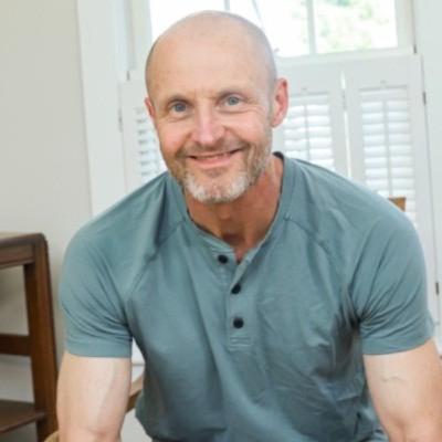 #139 Transform Your Team: Mammoth Leadership Lessons with Nicolas Pokorny