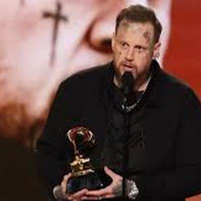 Jelly Roll Gives Glory to Jesus at Grammys