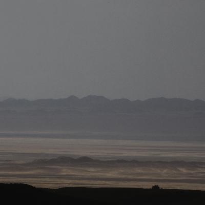 Thunder showers in the Gobi Desert, Mongolia. (15 min)