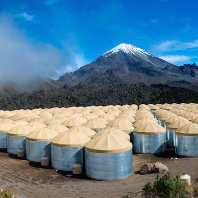 The HAWC Observatory peering into the Extreme Universe with LS 5039