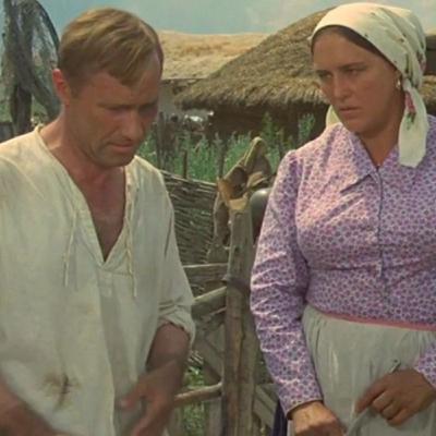 (Шукшин ч.13): Жена мужа в Париж провожала
