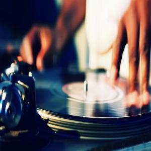 Episode 2 - "The evolution of Hip-Hop" Episode 2 - "The evolution of Hip-Hop"