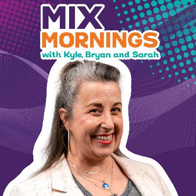 Sarah LOL' d So Hard Today Talking About Moist Thanksgiving Stuffing!