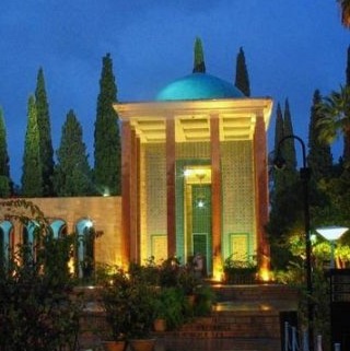 هر کس به تماشایی رفتند به صحرایی - سعدی شیرازی