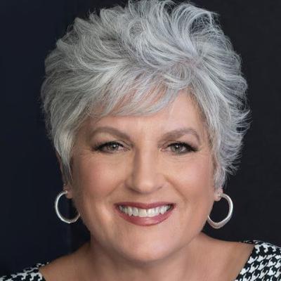 Episode 014 - Living Your Best Life with Renee DeMichiei Farrow