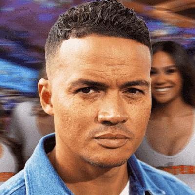Jermaine Jenas hits Hooters | Extra shot