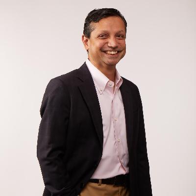 Leading Through Convergence: Navigating Complexity in an Uncertain World