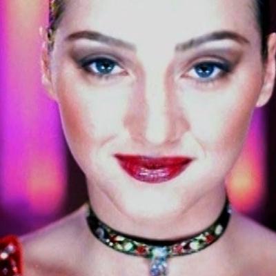 8: Avenged Sevenfold, M.I.A. og Alice Deejay