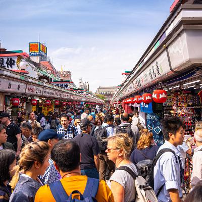 Overtourism. Quando il turismo soffoca le città Overtourism. Quando il turismo soffoca le città