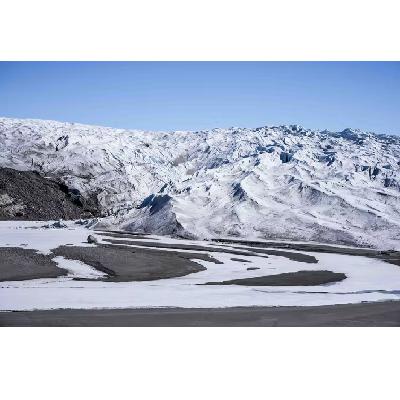 地球にはいくつの氷河期がありましたか、そして人間はそれを通して生きることができましたか？