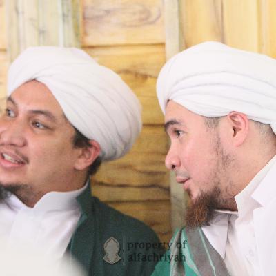 Episode 9 Pembahasan Khusyu dalam Sholat oleh Habib Ahmad Novel Jindan dengan Kitab Nasoih Diniyah Karya Habib Abdullah Bin Alwi Al Haddad
