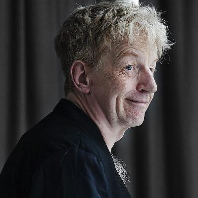 40 Years of clown Practice and Theory with Jon Davison