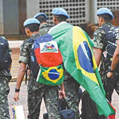 A imigração dos haitianos para o Brasil.