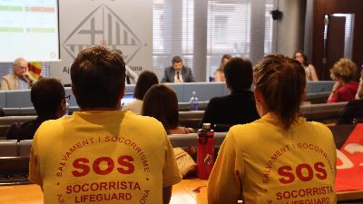 Les explicacions de Batlle no convencen els socorristes de Barcelona