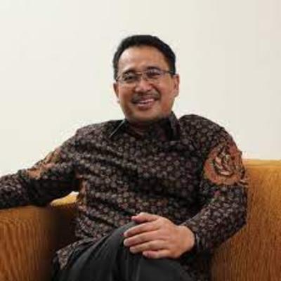 Seputar THT by Dr dr Awal Prasetyo M.Kes. Sp. THT-KL