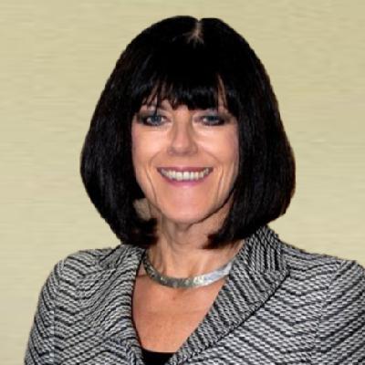 Heather Tierney-Moore in discussion Heather Tierney-Moore in discussion