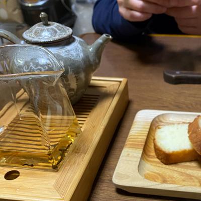 パン屋とお茶屋のエイプリルフール