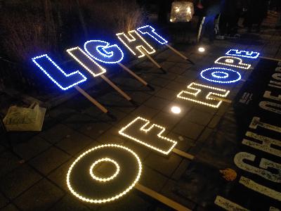 [O-Ton] „Light of Hope“ – Gedenken an Novemberpogrome am 10. November 2025 in Wien