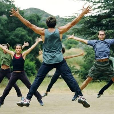 PRACTÍCAS ACONSEJABLES PARA ESTAR EN FORMA Y TENER UNA BUENA SALUD FÍSICA PRACTÍCAS ACONSEJABLES PARA ESTAR EN FORMA Y TENER UNA BUENA SALUD FÍSICA