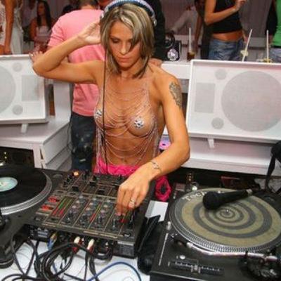 Paris Mix City Podcast Episode #6 By Louis Baxter