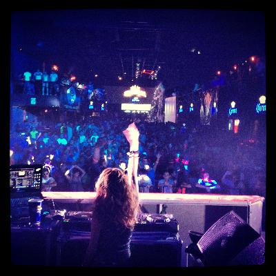 Party Escena Beat 90.1 FM