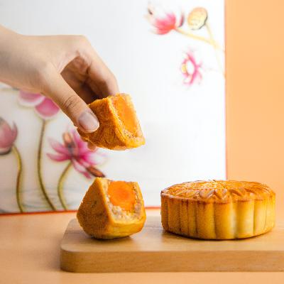 隔年月饼没变质，吃吗？